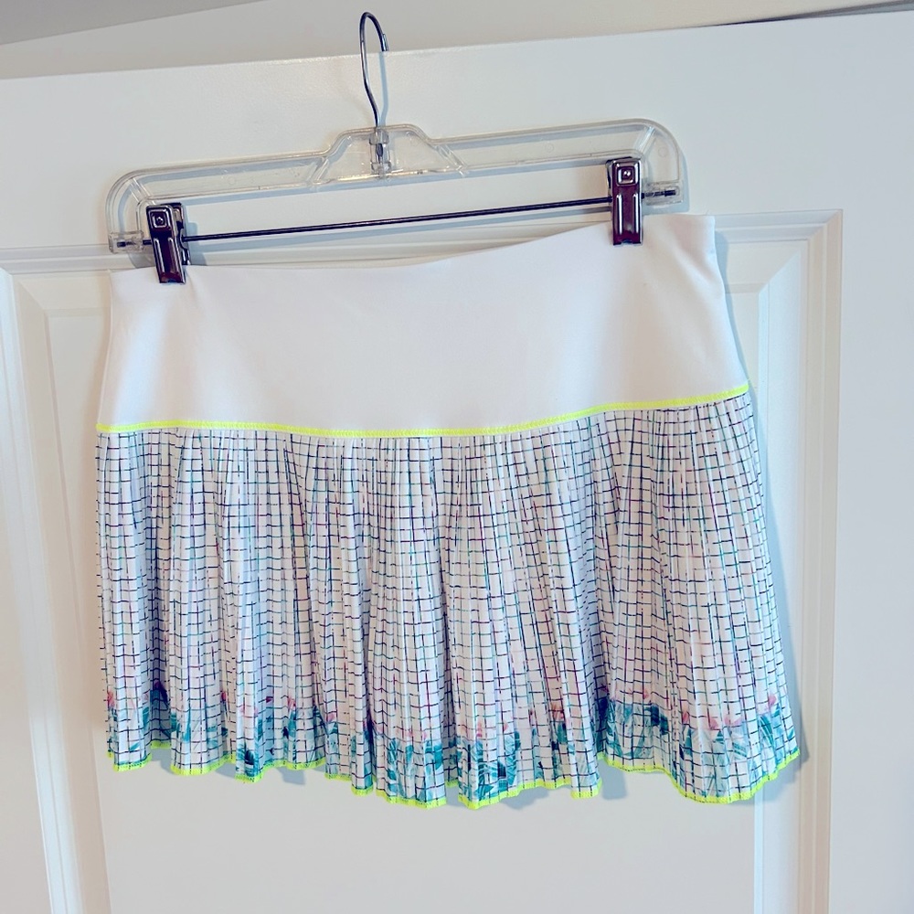 LUCKY IN LOVE tennis skirt